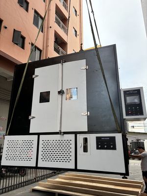 50℃の湿熱・乾熱環境下におけるプロフェッショナルUV耐候性試験機