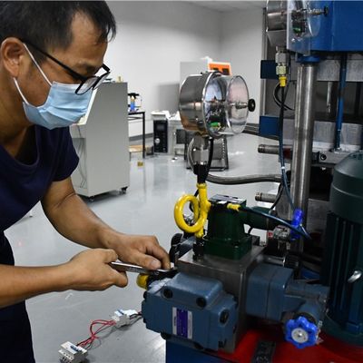 ゴム圧縮成形機ラボゴム試験機